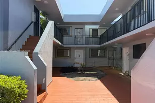 1360 W 41st St, Hialeah, FL 33012 - Photo 28