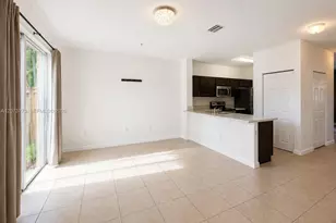 142 SE 28th Ter, Homestead, FL 33033 - Photo 2