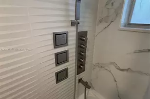 4000 NE 170th St, North Miami Beach, FL 33160 - Photo 26