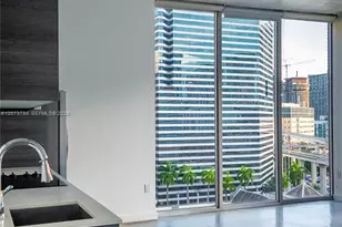 151 SE 1st St, Miami, FL 33131 - Photo 12