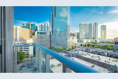 151 SE 1st St #811, Miami, FL 33131 - Photo 1