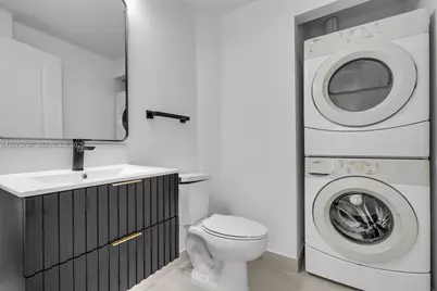 601 NE 23rd St #TH4, Miami, FL 33137 - Photo 16