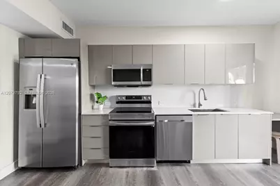 435 21st St #111, Miami Beach, FL 33139 - Photo 26