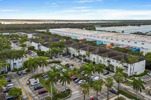 11503 NW 89th St, Doral, FL 33178 - Photo 36