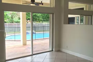 4407 Laurel Ridge Cir, Weston, FL 33331 - Photo 14