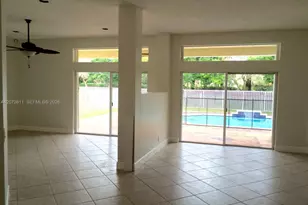 4407 Laurel Ridge Cir, Weston, FL 33331 - Photo 12