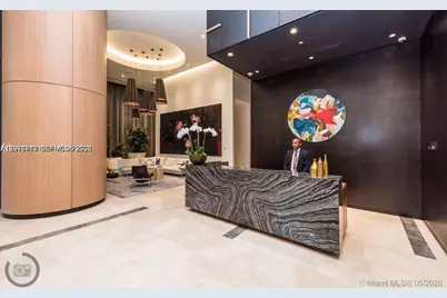 55 SW 9th St #2307, Miami, FL 33130 - Photo 2