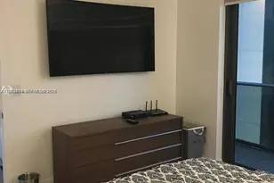 55 SW 9th St, Miami, FL 33130 - Photo 12