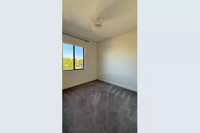 20800 NE 5th Ct, Miami, FL 33179 - Photo 18