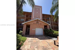 571 SW 142nd Ave, Pembroke Pines, FL 33027 - Photo 1