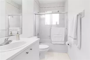 8549 SW 214th Ln, Cutler Bay, FL 33189 - Photo 20