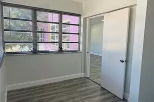 245 NE 191st St, Miami, FL 33179 - Photo 14