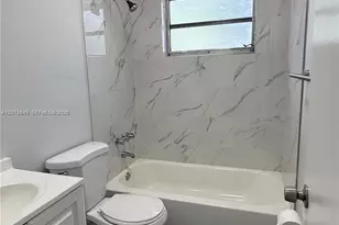 245 NE 191st St, Miami, FL 33179 - Photo 20