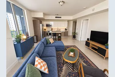 1010 SW 2nd Ave #1409, Miami, FL 33130 - Photo 2