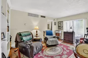 5240 NE 6th Ave, Oakland Park, FL 33334 - Photo 2