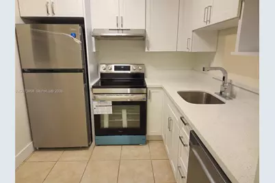 4800 NW 35th St #607, Lauderdale Lakes, FL 33319 - Photo 6