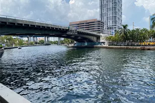 185 SW 7th St, Miami, FL 33130 - Photo 8