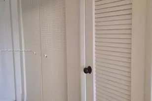 8000 N Sunrise Lakes Dr, Sunrise, FL 33322 - Photo 10