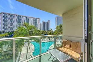 19380 Collins Ave, Sunny Isles Beach, FL 33160 - Photo 16
