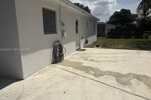 7170 Custer St, Hollywood, FL 33024 - Photo 10