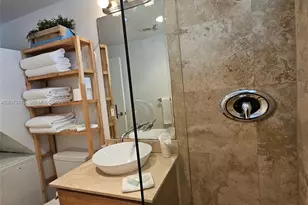 751 Collins Ave, Miami Beach, FL 33139 - Photo 24