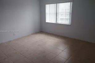 401 Golden Isles Dr, Hallandale Beach, FL 33009 - Photo 4