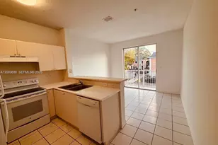 7080 NW 177th St, Hialeah, FL 33015 - Photo 8