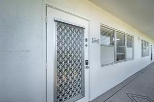 4008 Berkshire A, Deerfield Beach, FL 33442 - Photo 2