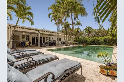 285 NE 103rd St, Miami Shores, FL 33138 - Photo 4