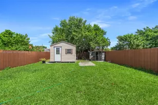 3073 NW 59th St, Miami, FL 33142 - Photo 22