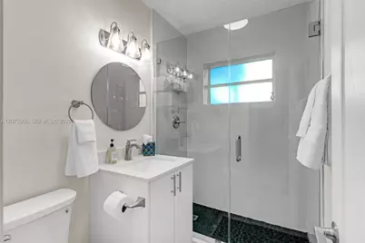 1075 NE 12 Ave #1075, Homestead, FL 33030 - Photo 14