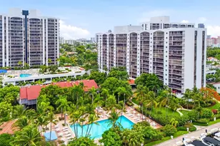 3610 Yacht Club Dr, Aventura, FL 33180 - Photo 52