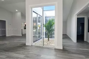333 NE Greenbrier Ave, Port Saint Lucie, FL 34983 - Photo 6
