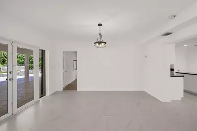 8261 SW 142nd St, Palmetto Bay, FL 33158 - Photo 14