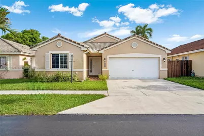15840 SW 85th St, Miami, FL 33193 - Photo 1