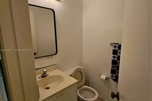 9840 NW 9th Ct, Plantation, FL 33324 - Photo 12