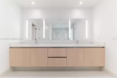 2411 Laguna Cir #2909, Miami, FL 33181 - Photo 10