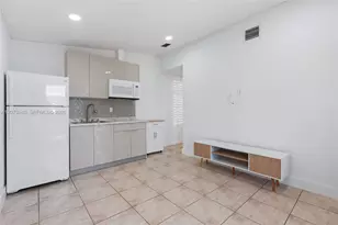 11259 NW 88th Ave, Hialeah Gardens, FL 33018 - Photo 4