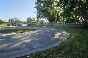 8150 NW 13th Ct, Miami, FL 33147 - Photo 6