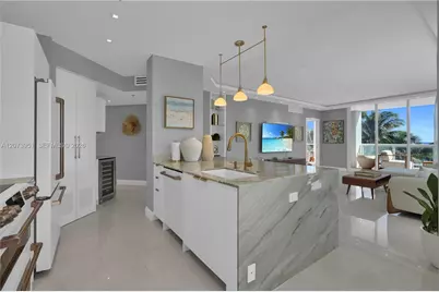 4201 Collins Ave #401, Miami Beach, FL 33140 - Photo 14