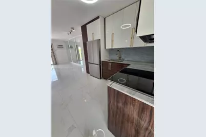1420 Pennsylvania Ave #409, Miami Beach, FL 33139 - Photo 6