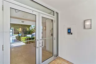 9250 W Bay Harbor Dr, Bay Harbor Islands, FL 33154 - Photo 36