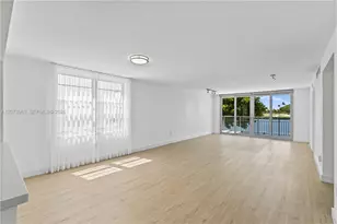 9250 W Bay Harbor Dr, Bay Harbor Islands, FL 33154 - Photo 6