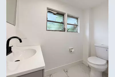 7560 NE Miami Ct #1, Miami, FL 33138 - Photo 8