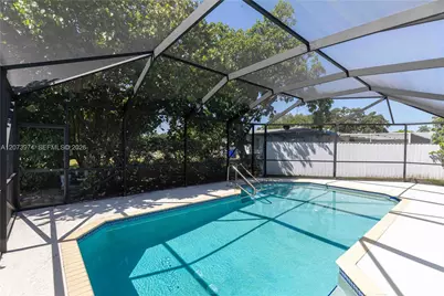 1900 NW 82nd Ter, Pembroke Pines, FL 33024 - Photo 26