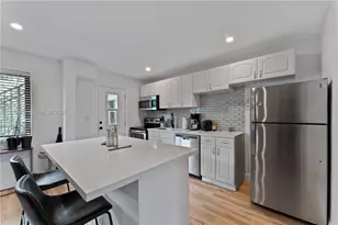 3242 Mary St, Miami, FL 33133 - Photo 4