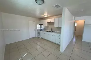 729 Caddie Pl, West Palm Beach, FL 33409 - Photo 6