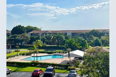 551 SW 135th Ave #413B, Pembroke Pines, FL 33027 - Photo 14