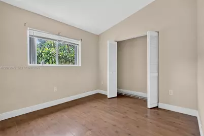 253 NE 211th Ter, Miami, FL 33179 - Photo 26
