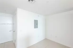 460 NE 28th St, Miami, FL 33137 - Photo 14